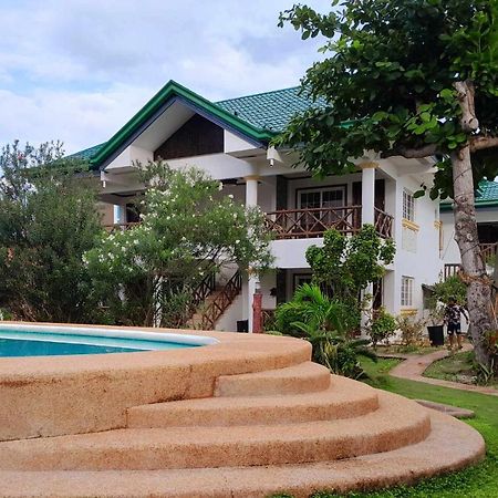 Blue Dolphin Hotel Malapascua Island Exteriör bild